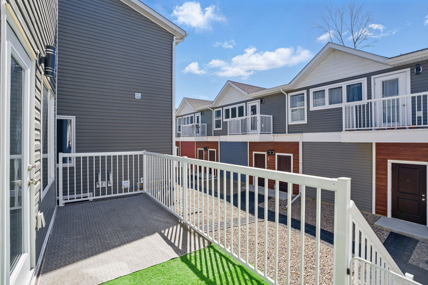 421 Avenue L S